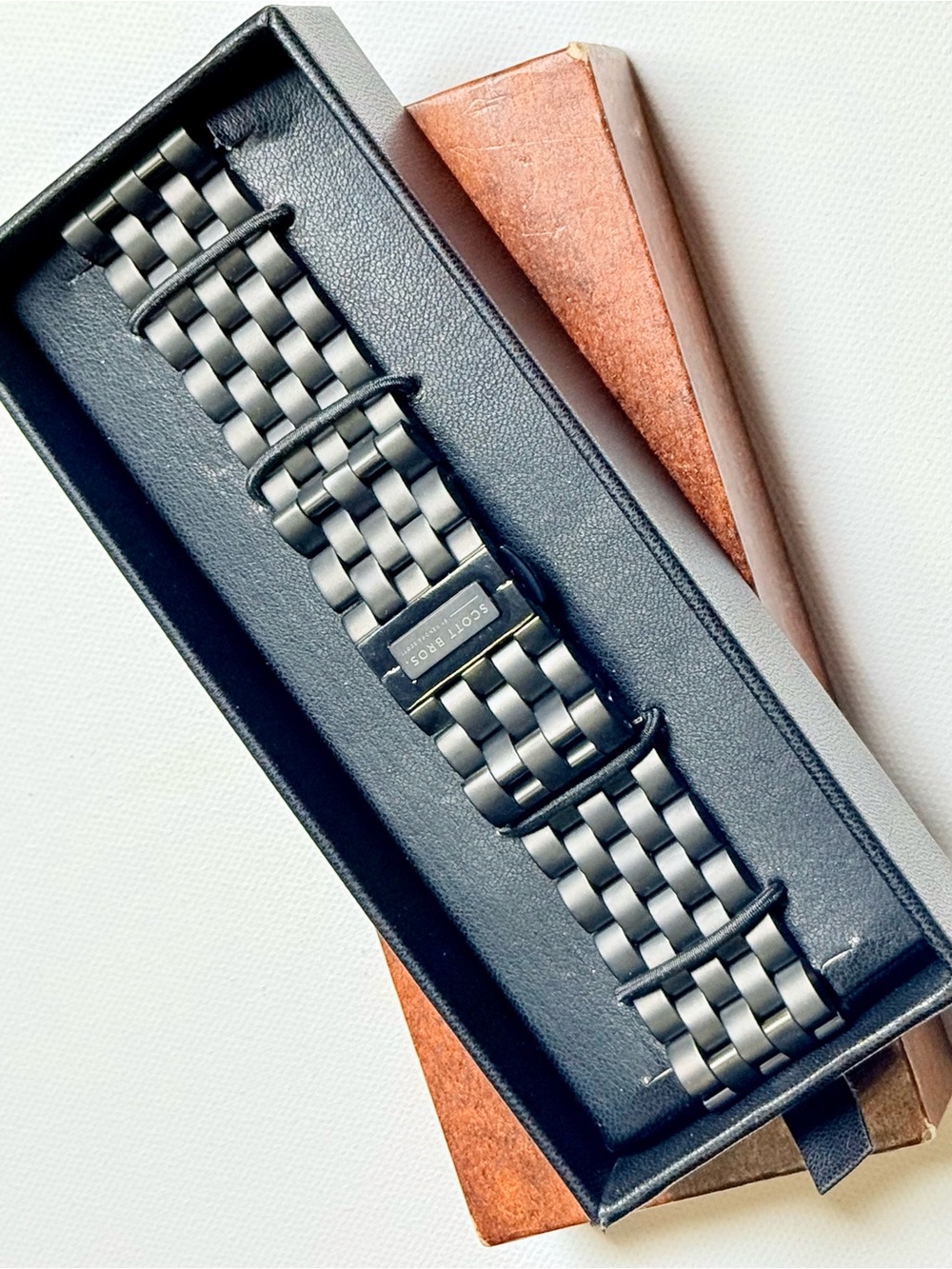 Kendra Scott x Scott Bros Becks 5-Link Watch Band in Gunmetal